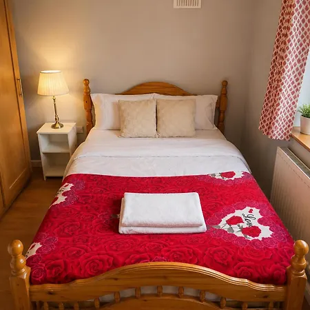North 2-bed House Sleeps 4 * Dublino